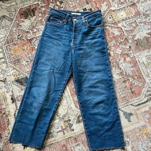 Levi’s Ribcage straight ankle jeans
